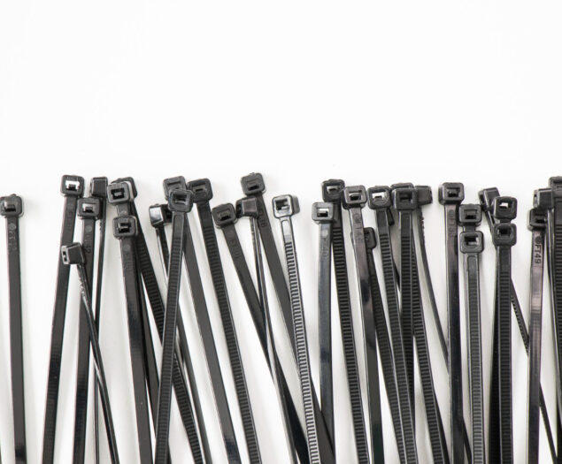 Kleje przemysłowe w meblarstwie – klucz do trwałych konstrukcji